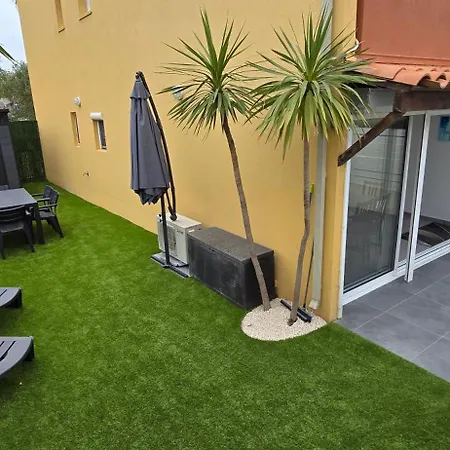 - Terrasses De La Apartman *