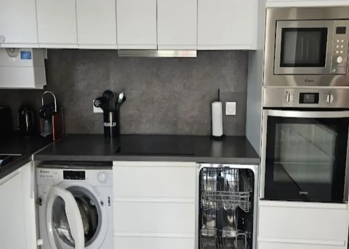 - Terrasses De La * Агд